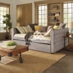 Tufted Chesterfield Daybed