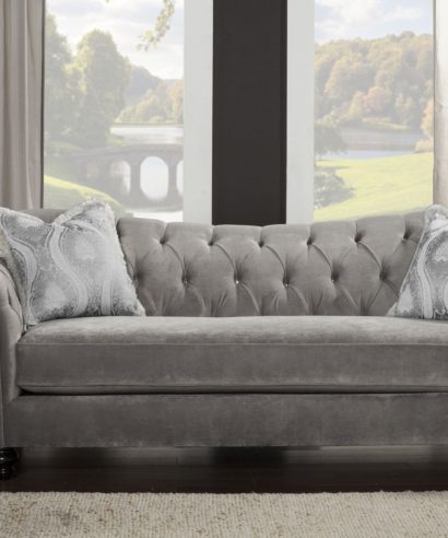 Royal style tufted sofa